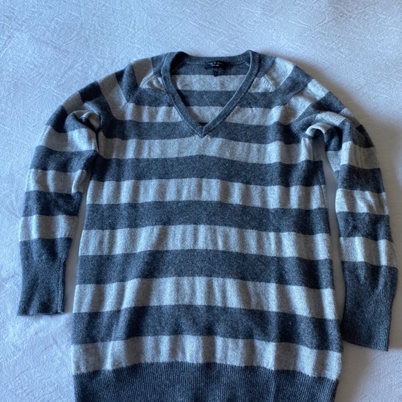 V-Neck Sweater - Picture 5 of 8